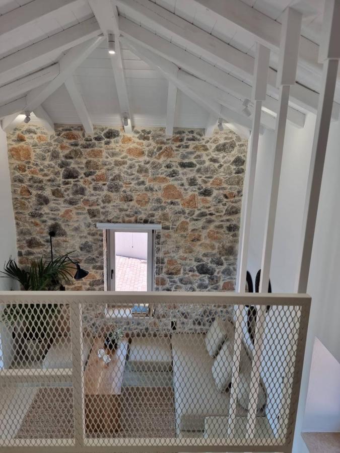 Stone Build Suite With Private Pool Kolios Екстер'єр фото