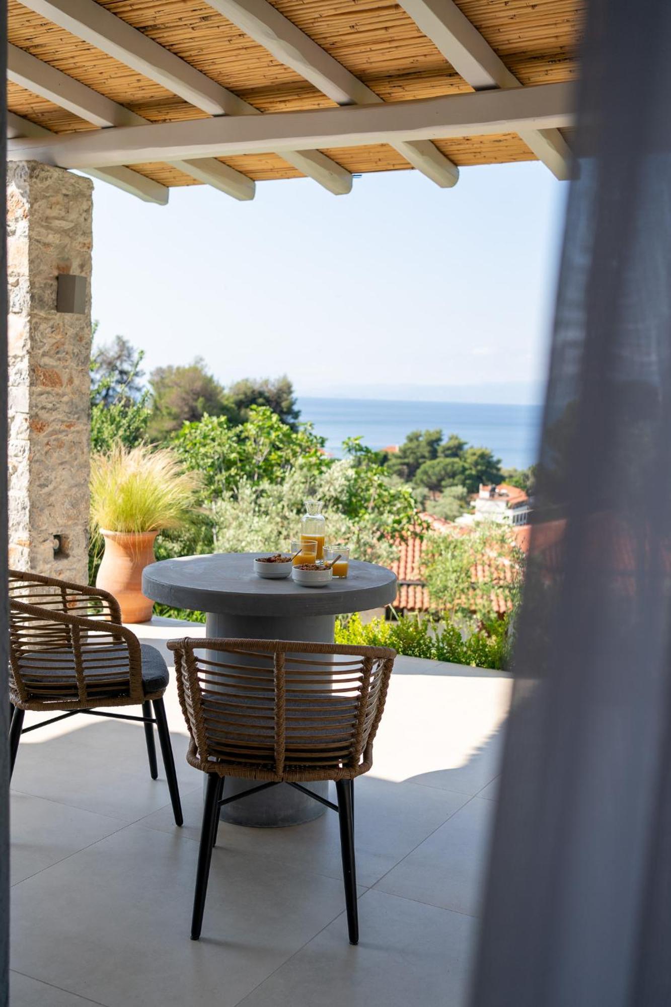 Stone Build Suite With Private Pool Kolios Екстер'єр фото